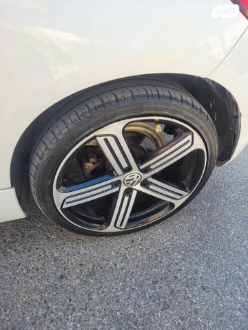 מודעת רכב פולקסווגן שירוקו