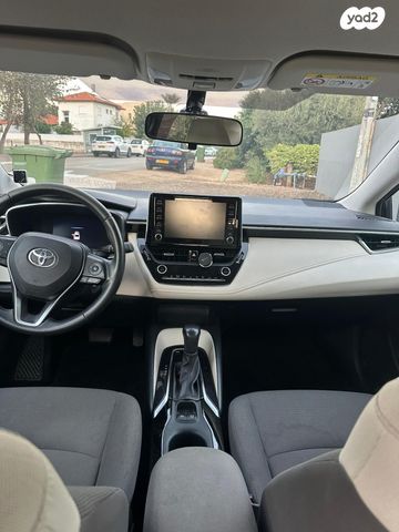 טויוטה קורולה