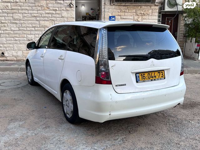 מודעת רכב מיצובישי גרנדיס