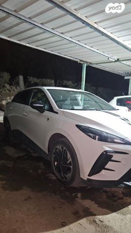 מודעת רכב אם ג'י MG4