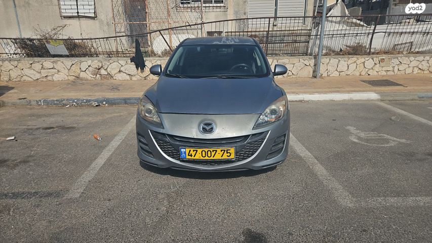 מודעת רכב מאזדה 3
