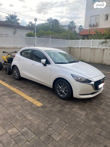 מודעת רכב מאזדה 2