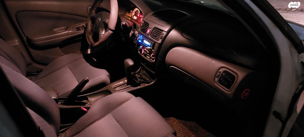 ניסאן אלמרה