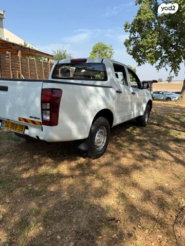 איסוזו די-מקס