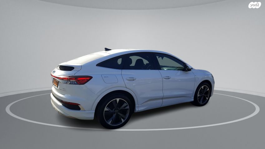 אאודי Q4 e-tron