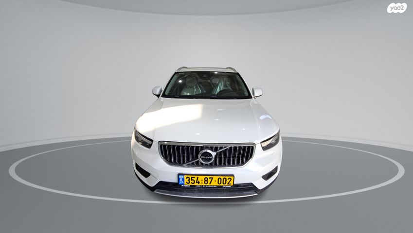 וולוו XC40