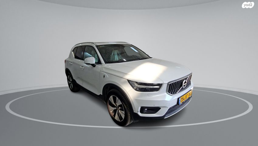 וולוו XC40