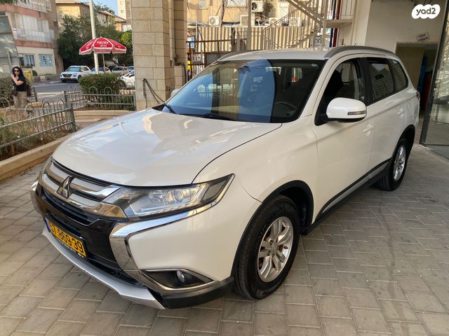 מיצובישי אאוטלנדר