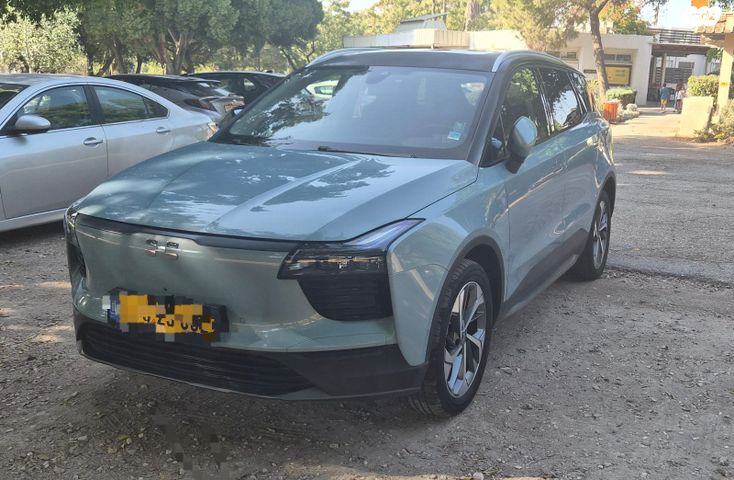 U5 Premium חשמלי אוט׳ 5 מק (204 כ״ס)