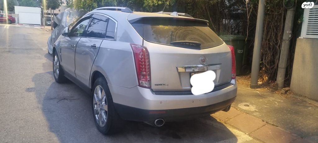 קאדילק SRX