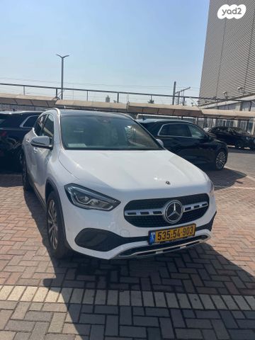 מרצדס-בנץ GLA