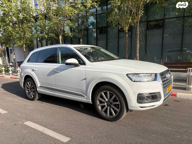 אאודי Q7