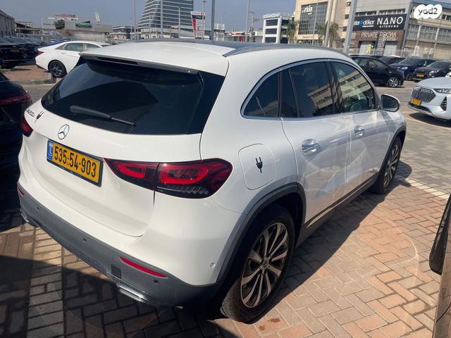 מרצדס-בנץ GLA