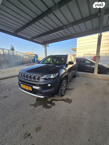 מודעת רכב ג'יפ קומפאס