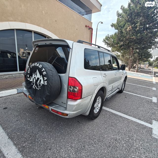 מיצובישי פג'רו