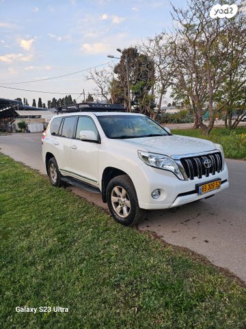 טויוטה לנד קרוזר