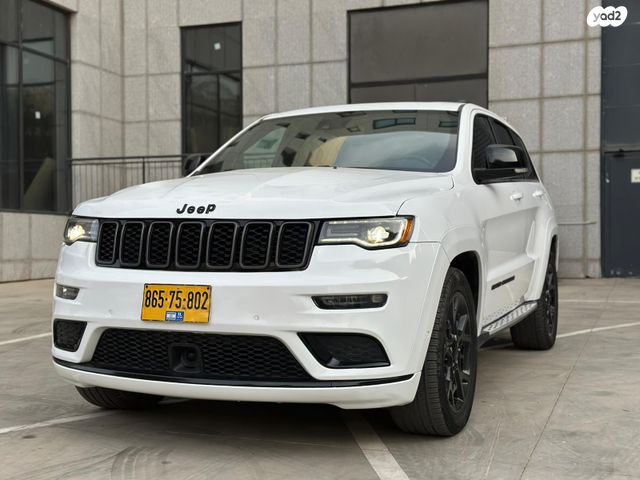 מודעת רכב ג'יפ גרנד צ'ירוקי