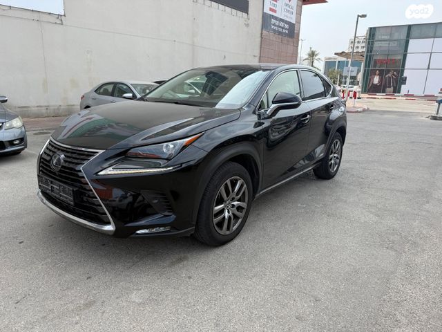 מודעת רכב לקסוס NX