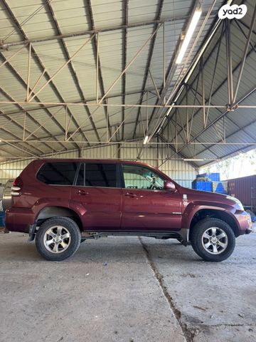 טויוטה לנד קרוזר