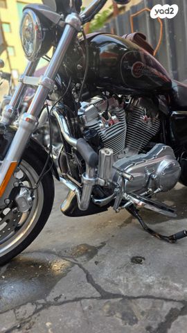 הרלי דיווידסון סופרלואו 883