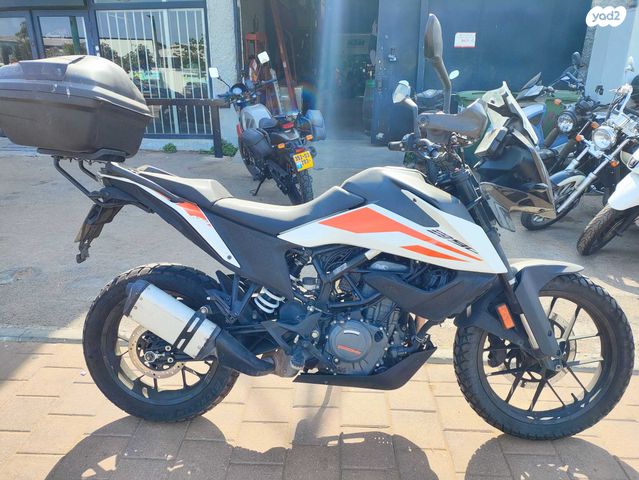 KTM Adventure 390