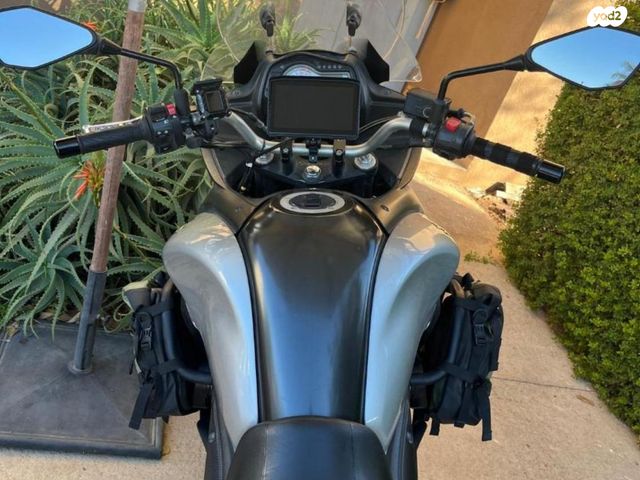 סוזוקי DL650 וי-סטרום