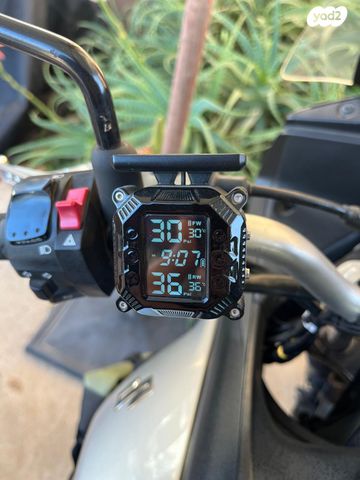 סוזוקי DL650 וי-סטרום