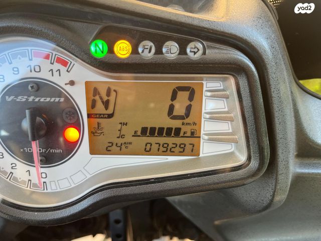 סוזוקי DL650 וי-סטרום
