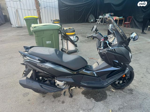 סאן יאנג קרוזים 300