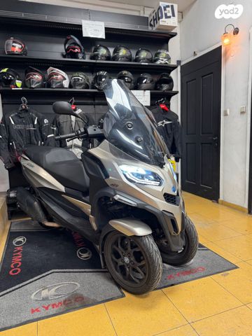 מודעת רכב פיאג'ו MP3 400