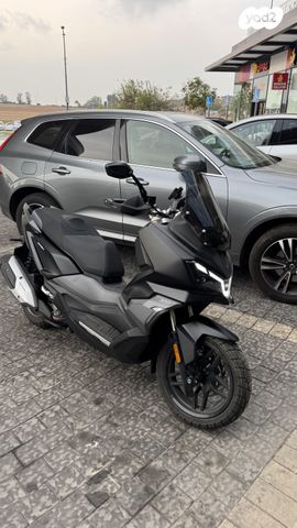 סאן יאנג ADX 300