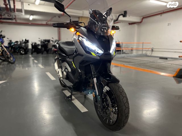 הונדה X-ADV750