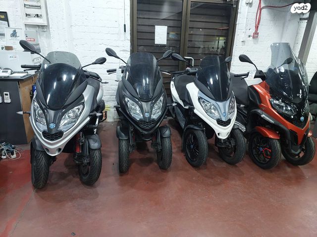 מודעת רכב פיאג'ו MP3 300