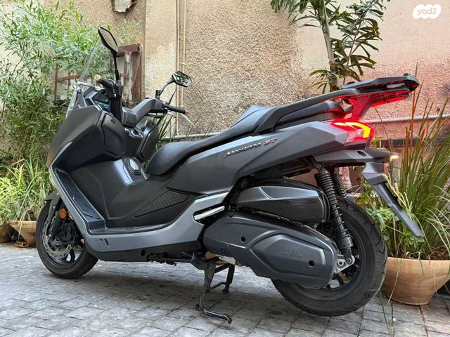 סאן יאנג מקסים 400