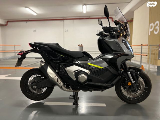 הונדה X-ADV750