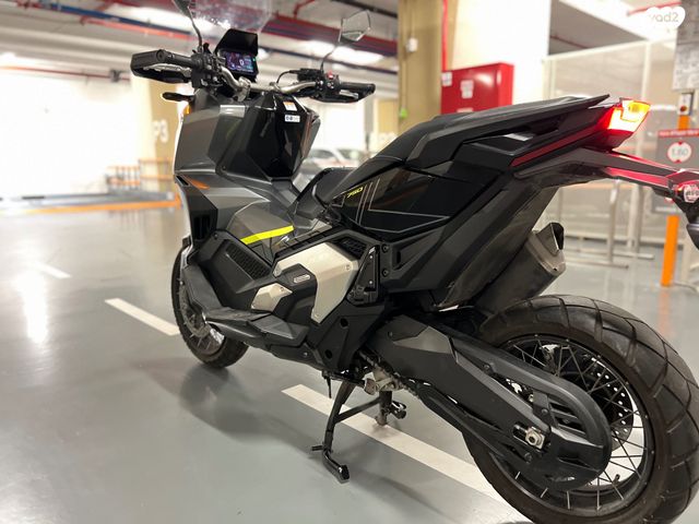 הונדה X-ADV750