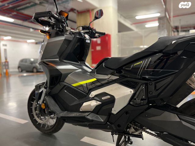 הונדה X-ADV750