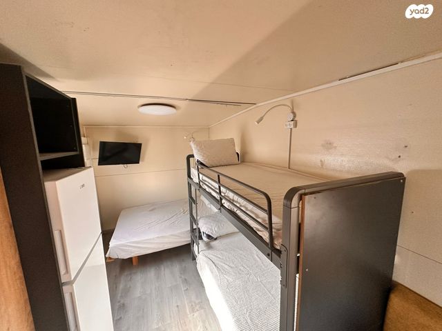 מודעת רכב נגרר (קראוון נגרר)