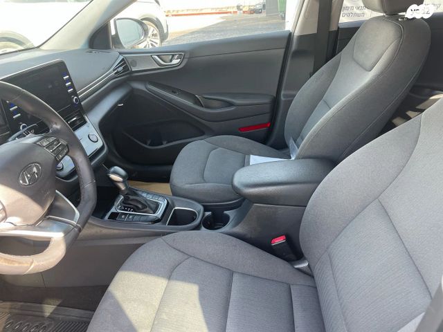 יונדאי איוניק