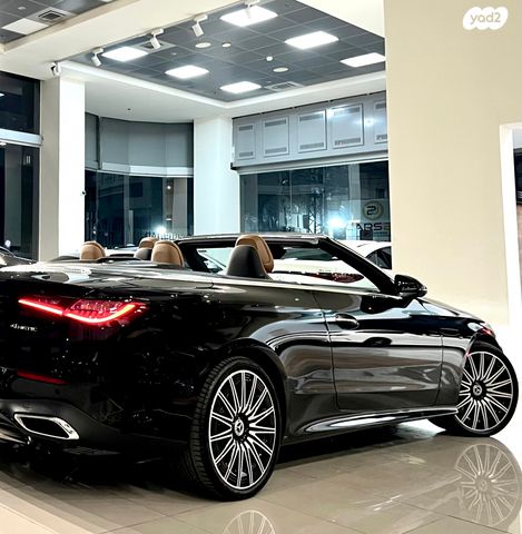 מודעת רכב מרצדס-בנץ CLE