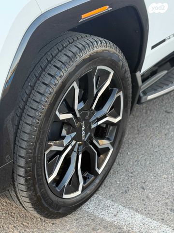 מודעת רכב ג'י.אם.סי סיירה EV 1