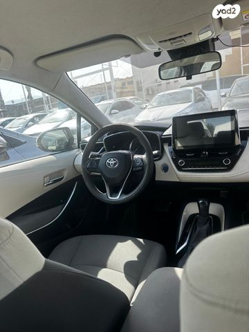 טויוטה קורולה