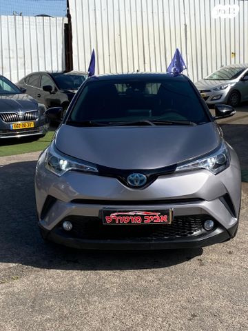 מודעת רכב טויוטה C-HR