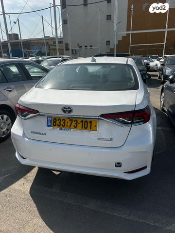 טויוטה קורולה