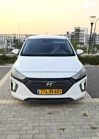 יונדאי איוניק