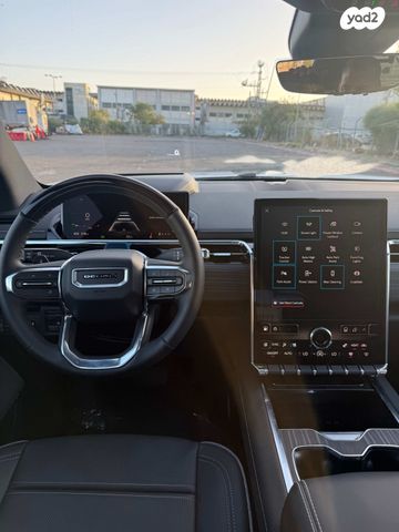 ג'י.אם.סי סיירה EV