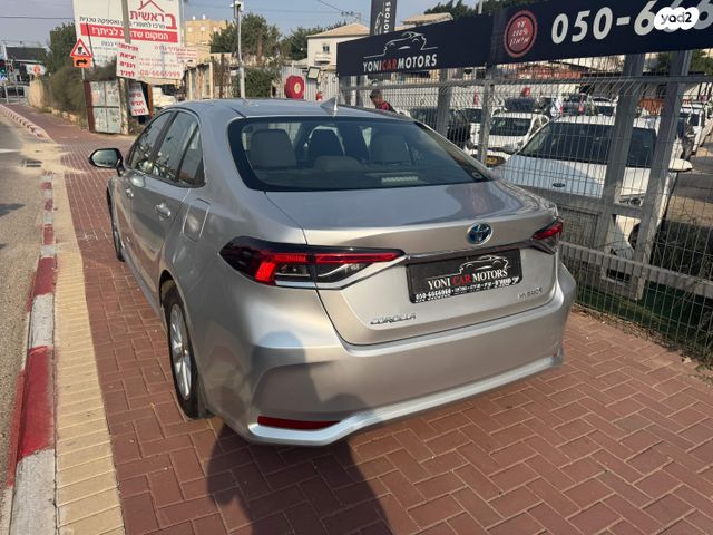 טויוטה קורולה