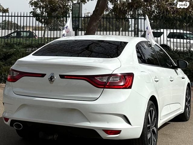 רנו מגאן