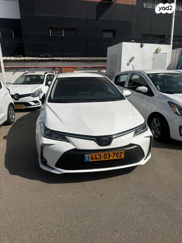מודעת רכב טויוטה קורולה