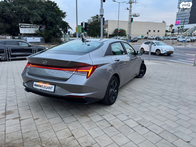 יונדאי אלנטרה